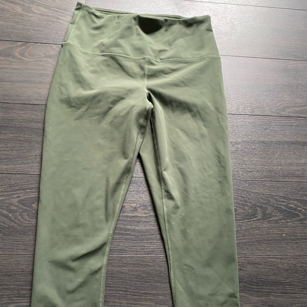 Green 7/8 length leggings